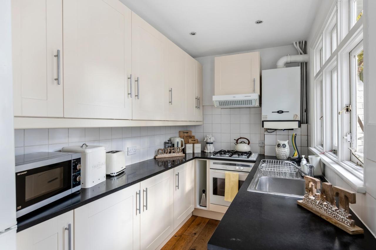 Kensington Two Floor Mews House Holiday home *