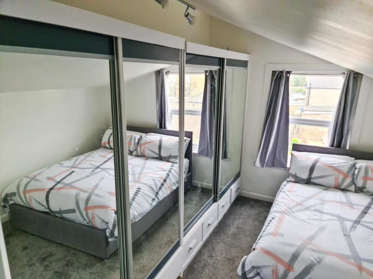 The Navarone Blue Orchid Flat Apartment *