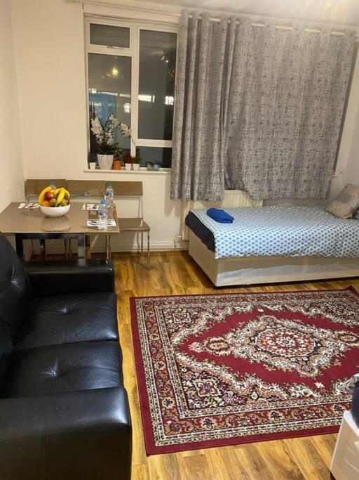 Ground Floor One Bedroom Bayswater Central * London