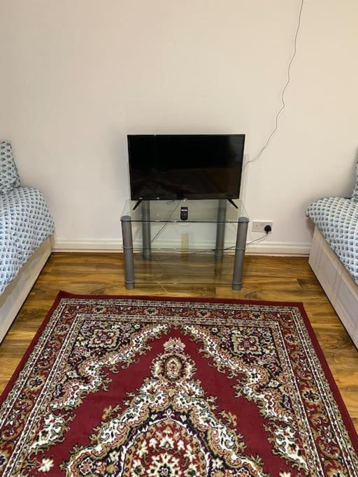 Ground Floor One Bedroom Bayswater Central Leilighet London