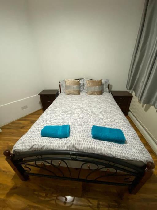Ground Floor One Bedroom Bayswater Central Leilighet London