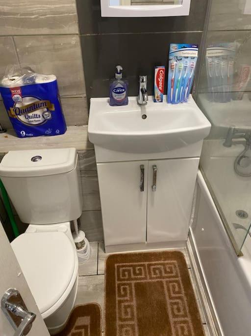 Ground Floor One Bedroom Bayswater Central Leilighet London