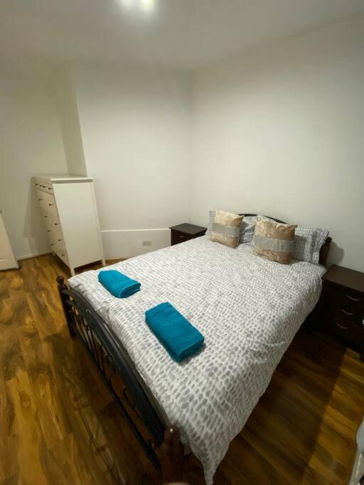 Apartment Ground Floor One Bedroom Bayswater Central