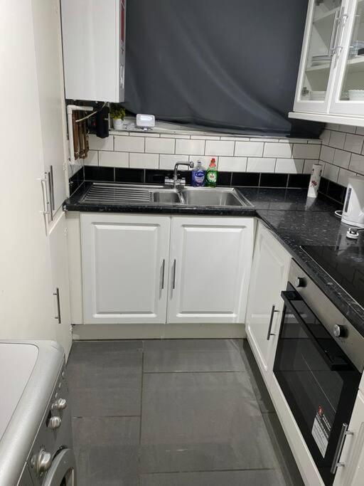 Ground Floor One Bedroom Bayswater Central London