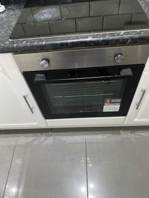 Ground Floor One Bedroom Bayswater Central Leilighet