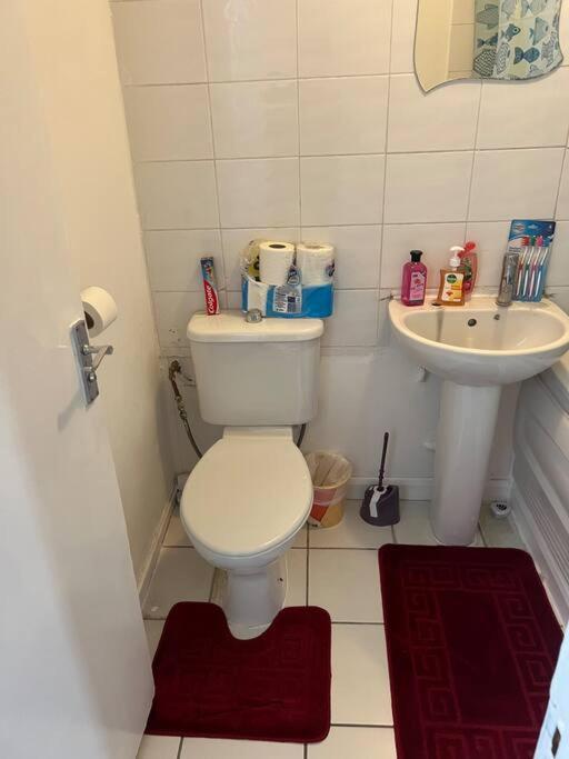 016- 1 Bedroom Church Street F31 *