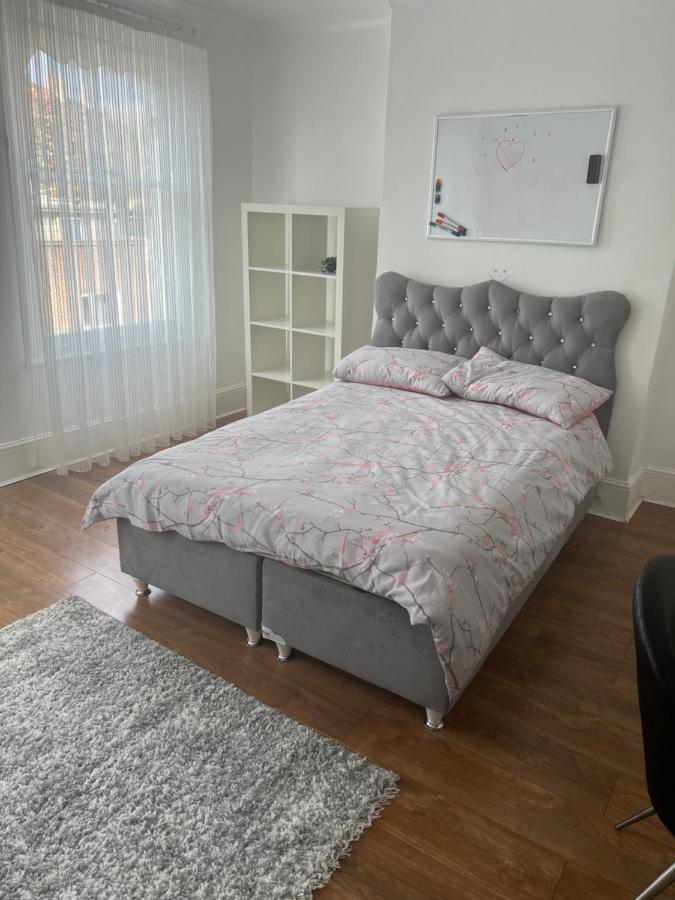 Private 1 Guest house *