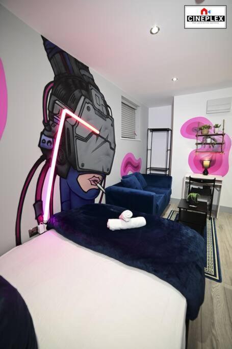 Double Bed Studio Flat With Netflix Flat B Unit C2 Wifi Disney By Cineplex Short Lets Serviced * Londen
