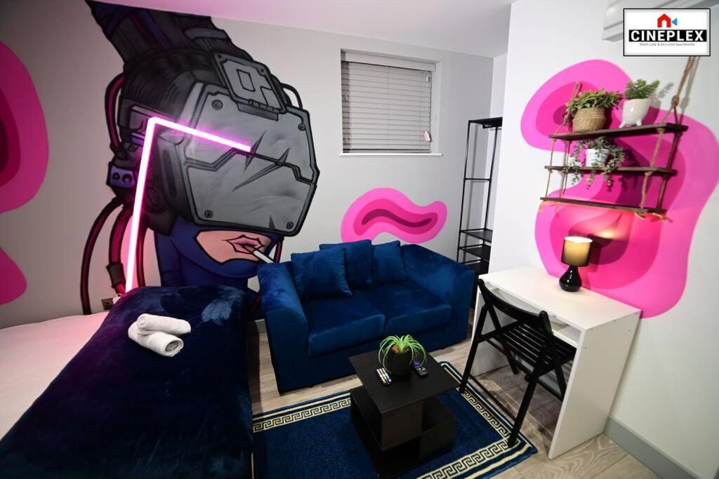 Double Bed Studio Flat With Netflix Flat B Unit C2 Wifi Disney By Cineplex Short Lets Serviced Appartement *