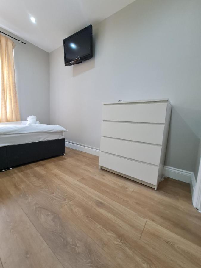 Leilighet Lovely En-suite Bedroom R7 London