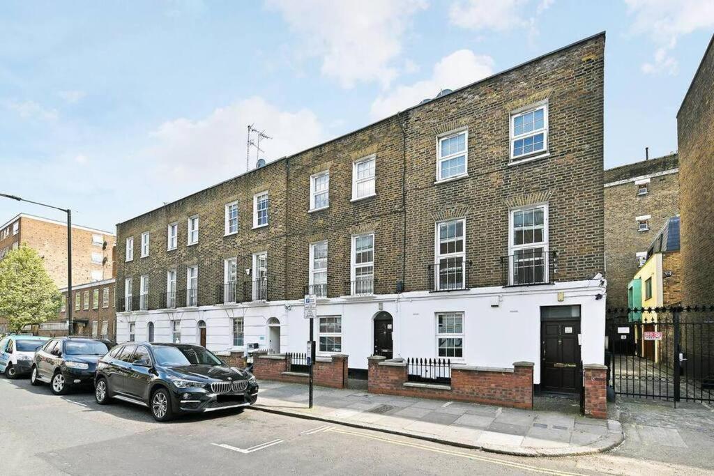 Lovely 2-bed Flat In Apartamento *