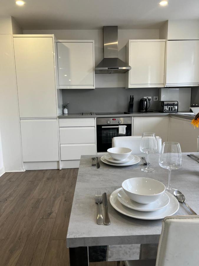 Vakantiehuis 3bed Flat 3wc And Great Location Near Excel City Airport O2 And Canning Town Station Londen