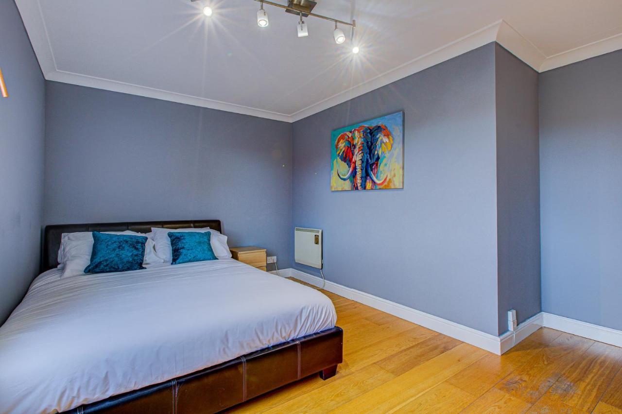 Statera - Thames View Apartment