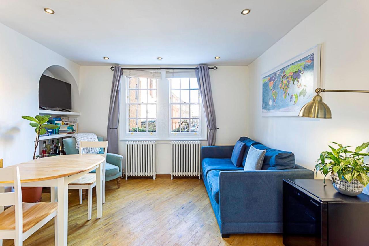 Gorgeous Angel Flat * London