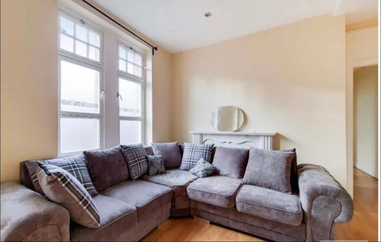 Oxford Street Family Apartment *