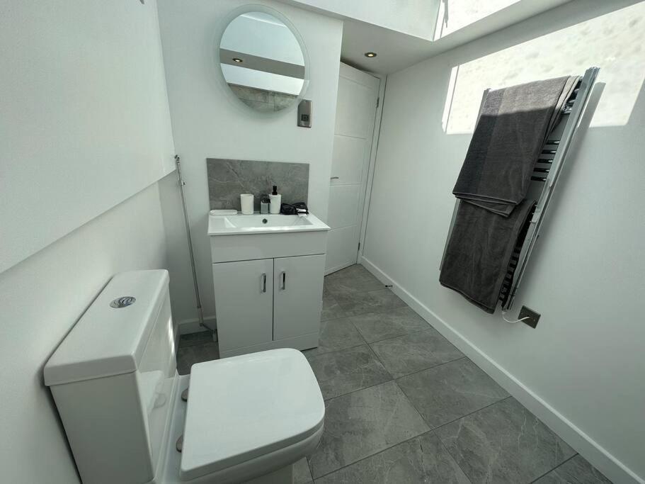 Lovely New Decor Studio - 4 The Southwell Leilighet