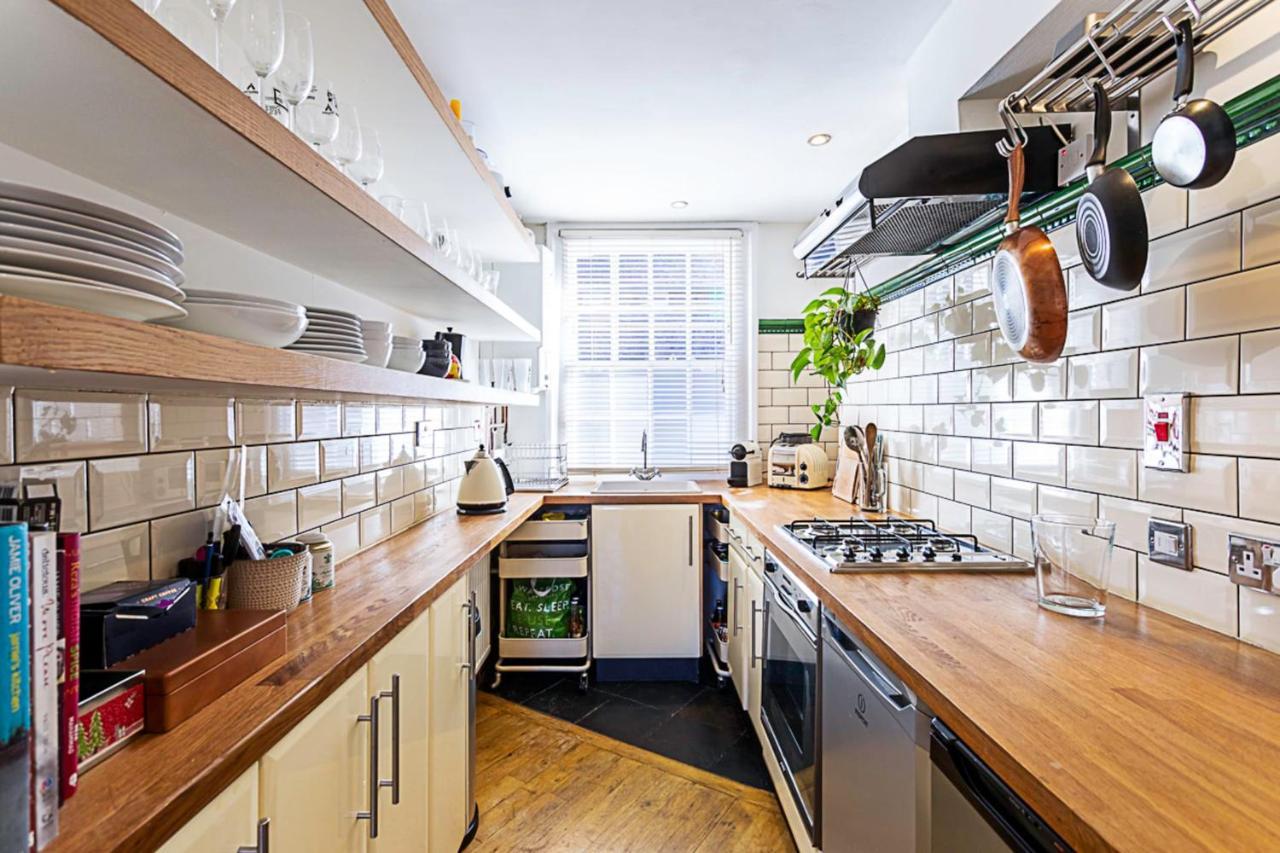 Gorgeous Angel Flat Apartment