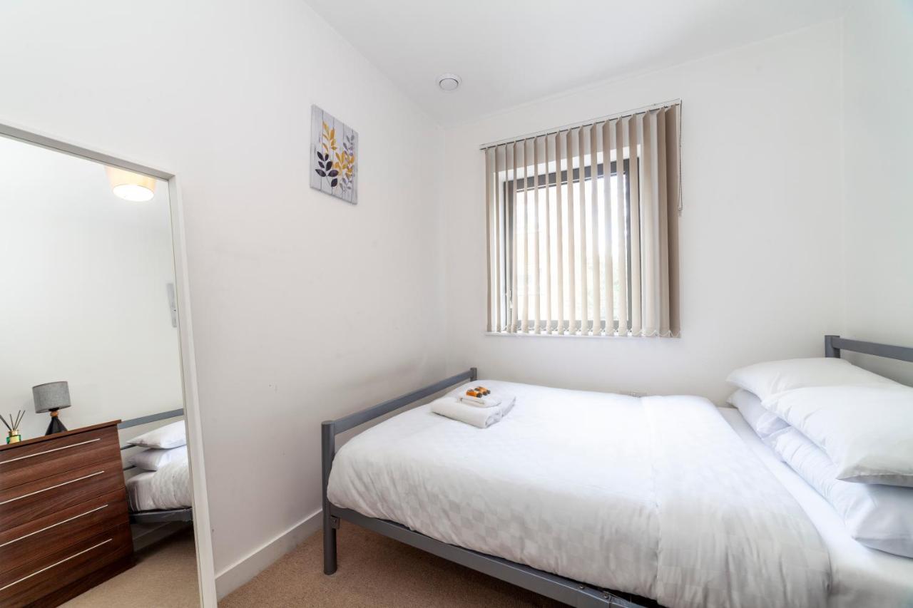 Modern 3bdr Flat W Large Balcony, Kentish Town Appartement Londen