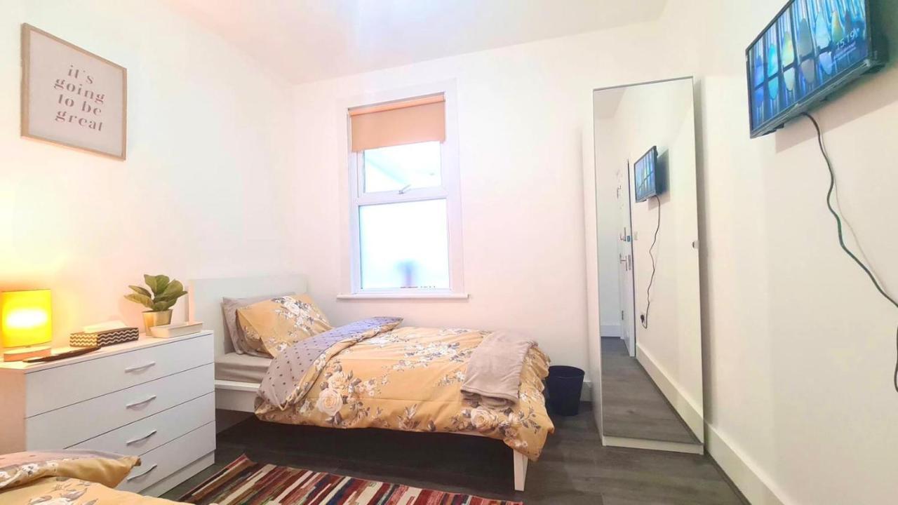 Deluxe Private In Manor Park Privat overnatting *