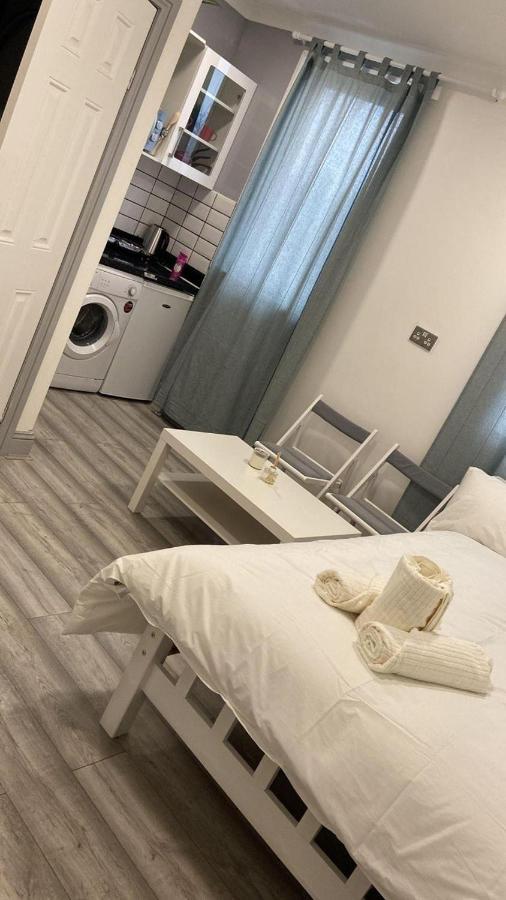 Remarkable 1-bed In Apartment London