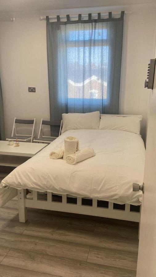 Remarkable 1-bed In * London