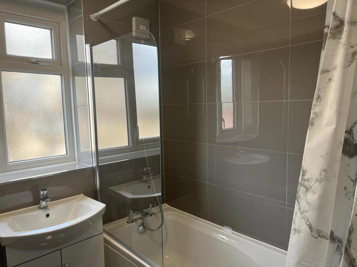 Modern Executive 2-bed In Leilighet London