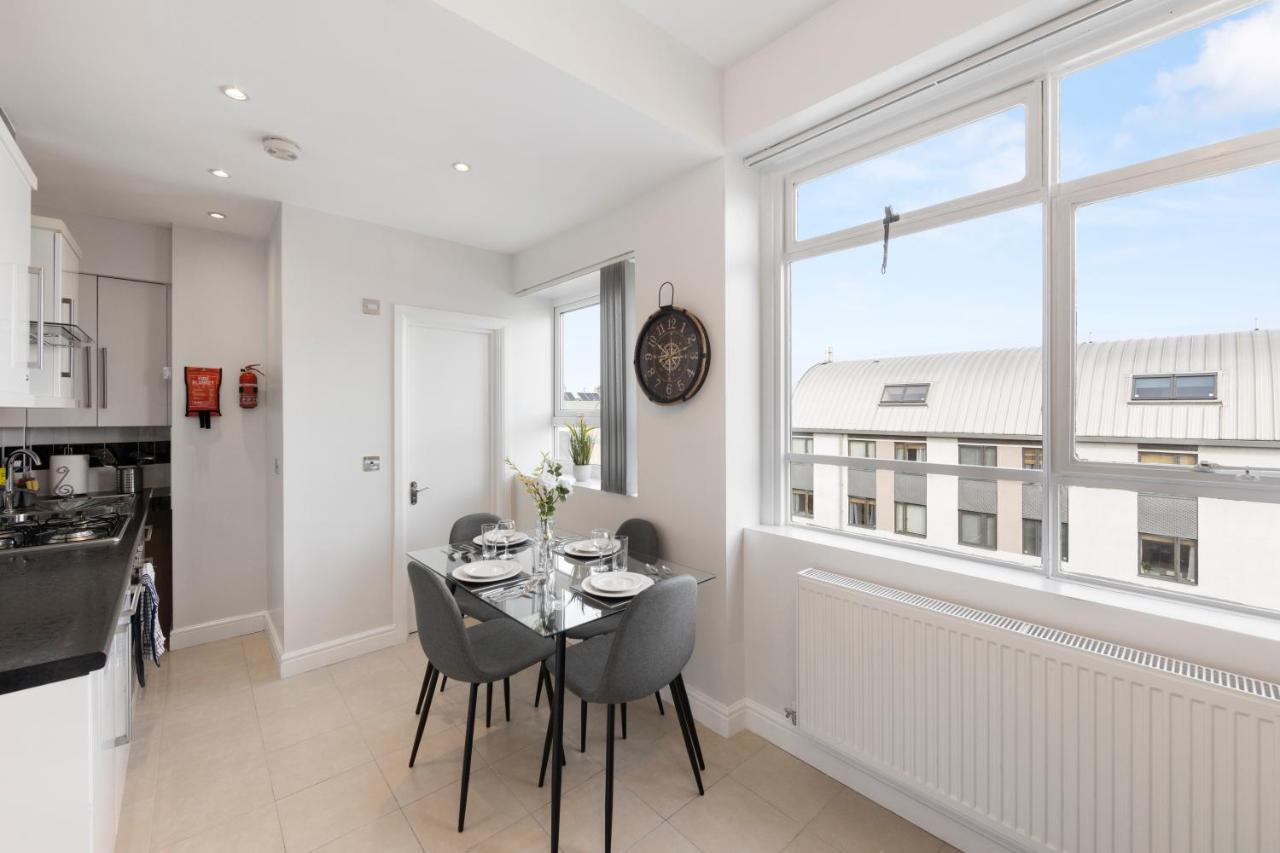 Central Located In City Of - Farringdon Station Apartment *