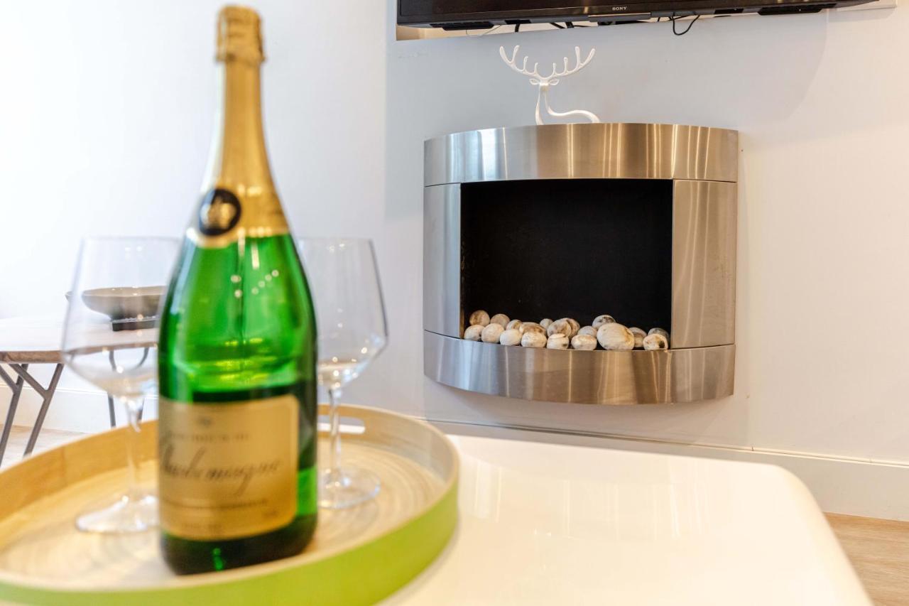 Kensington Garden Flat Apartment London