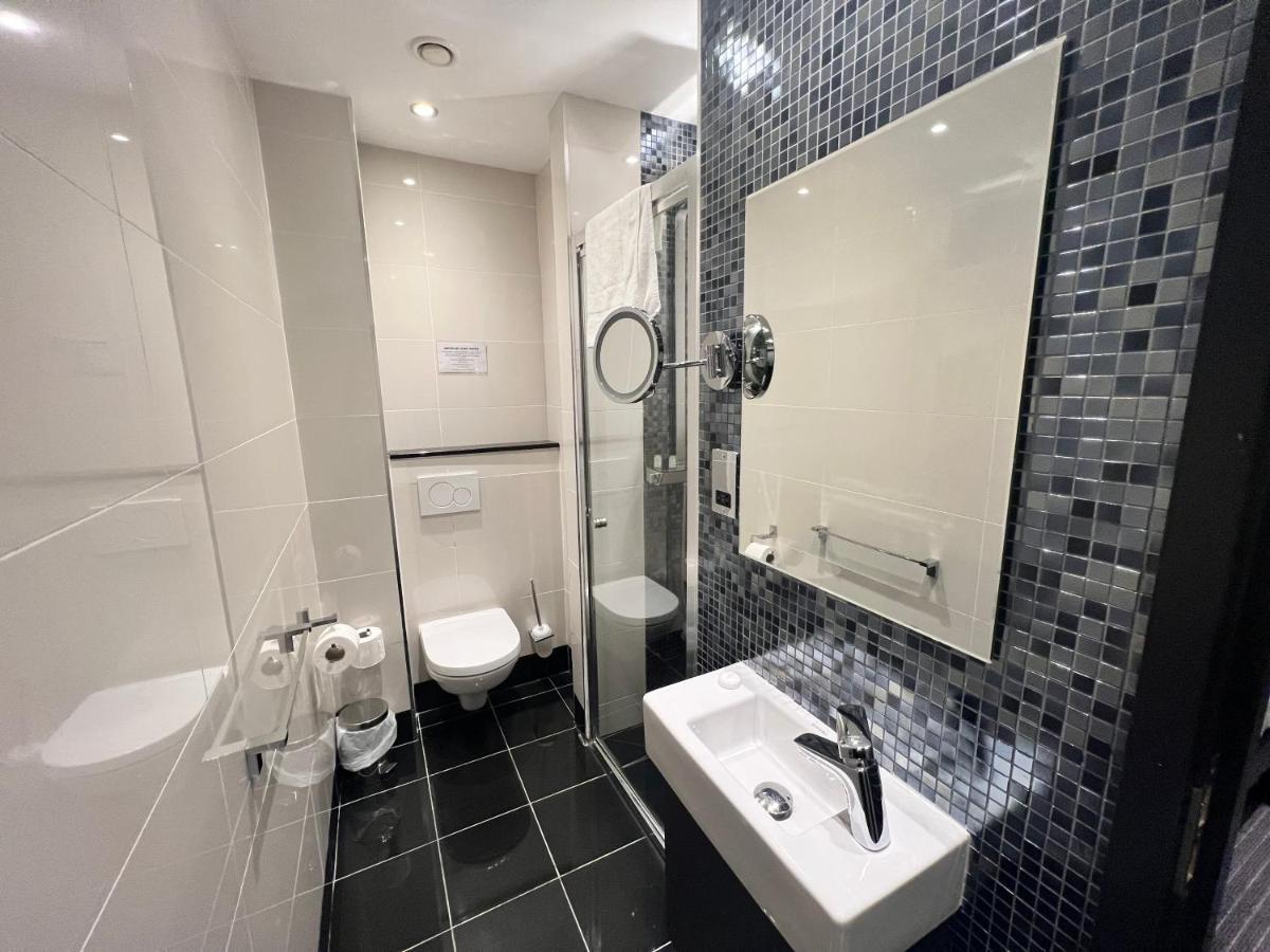 Great St Helen Hotel 4*