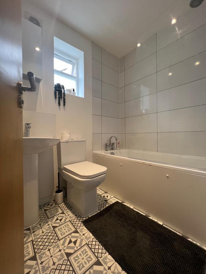 Lovely 2-bedroom Victorian Flats Leilighet London