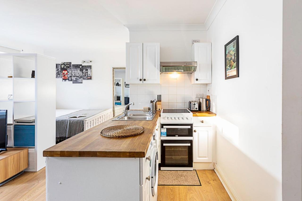 Convenient Studio Near Victoria