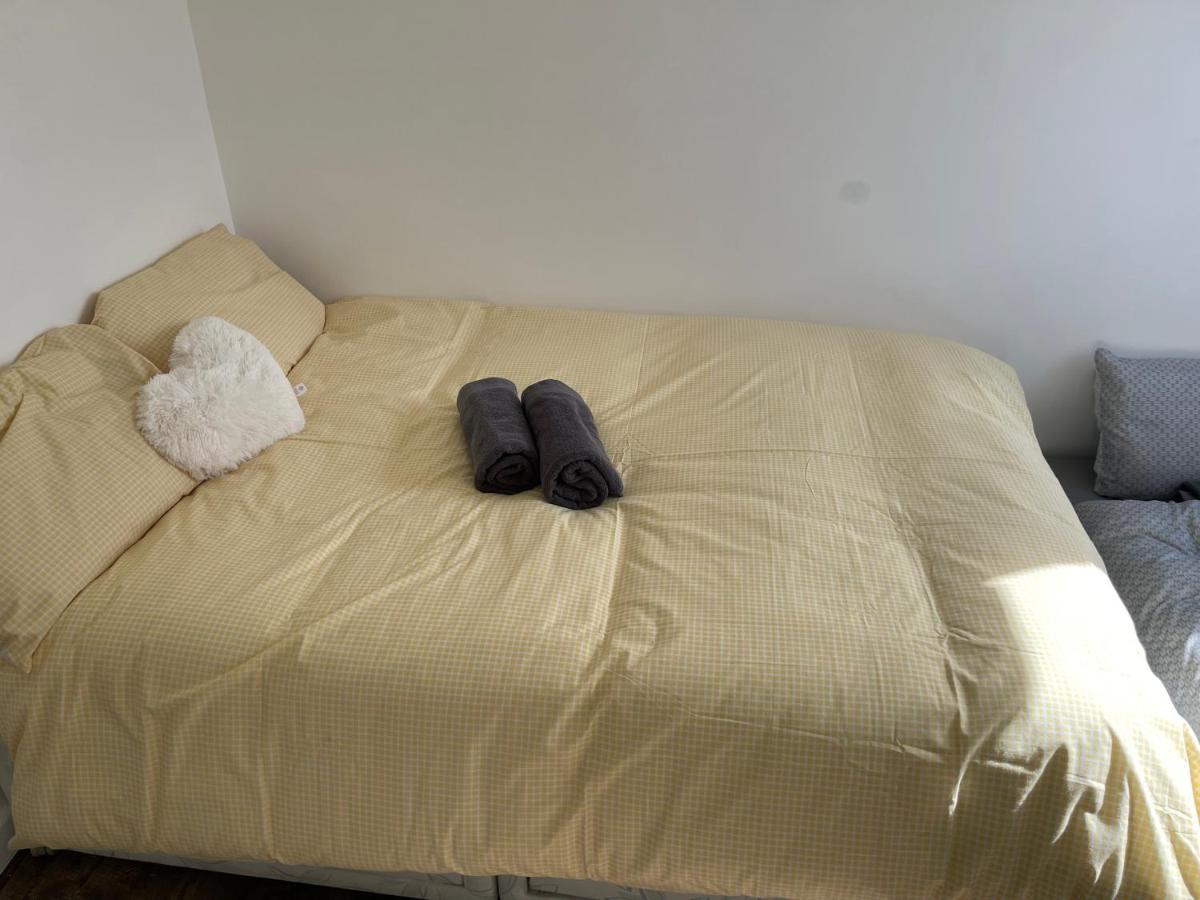 Wembley Area Serviced Apartments, 15mins To Central Apartment *