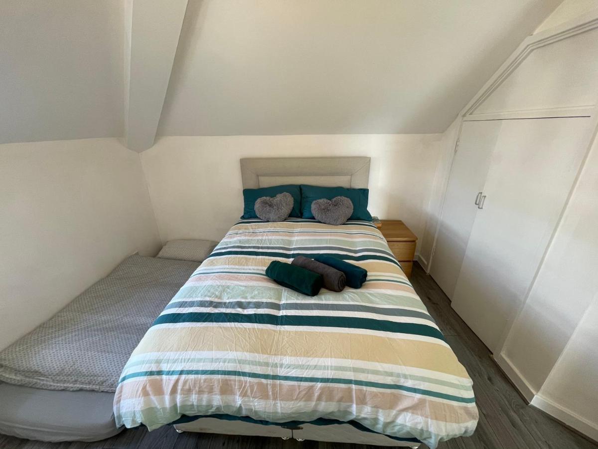 Charming 6-bed In Wembley Area Apartment London