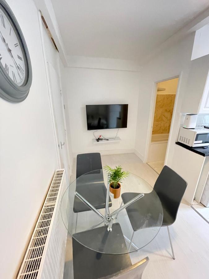 Apartamento One Bedroom Flat Miles