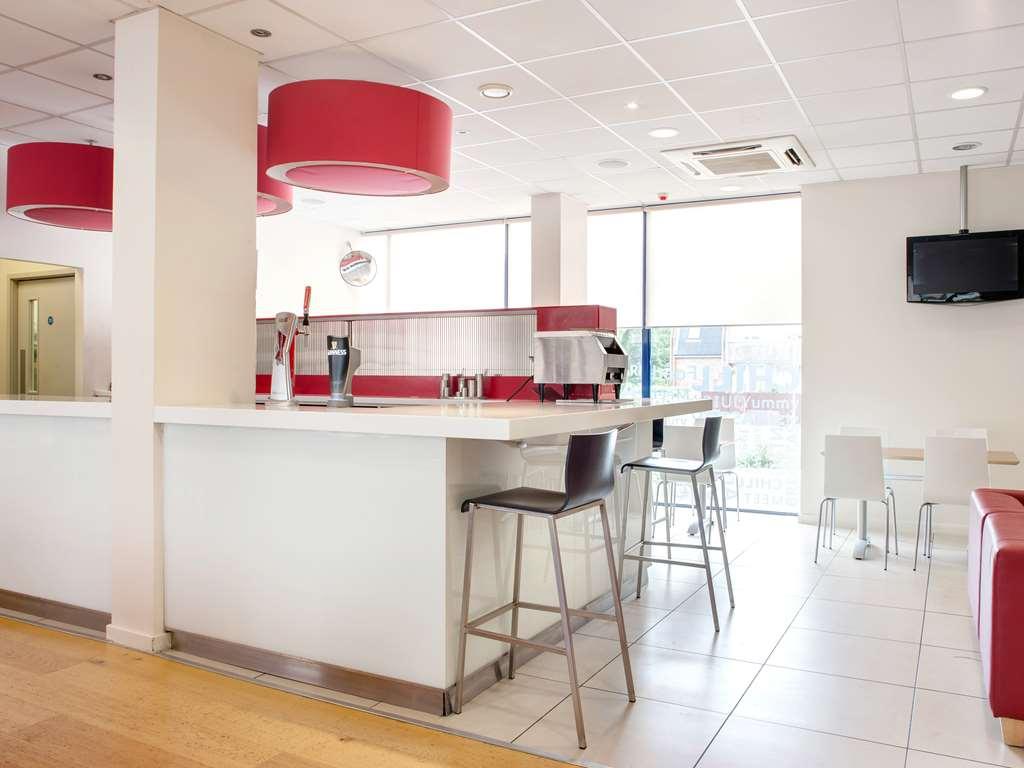 Travelodge Kew Bridge Hotel