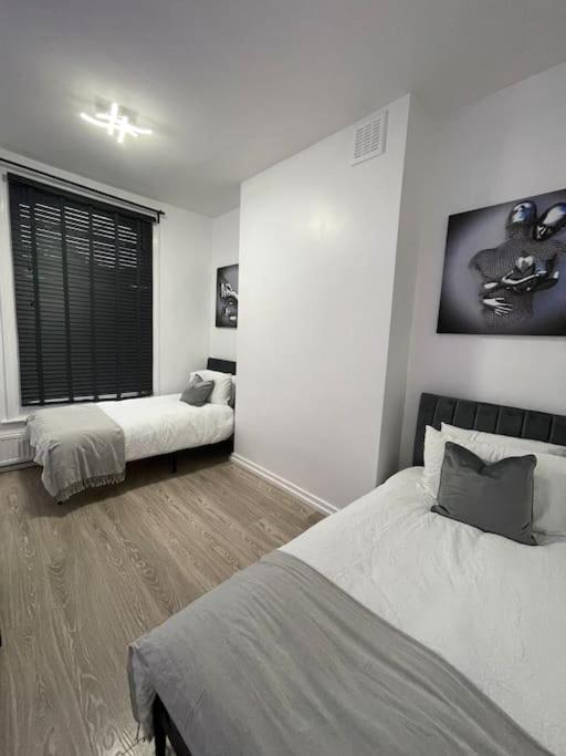 Apartment Spacious, Modern 2 Bed London