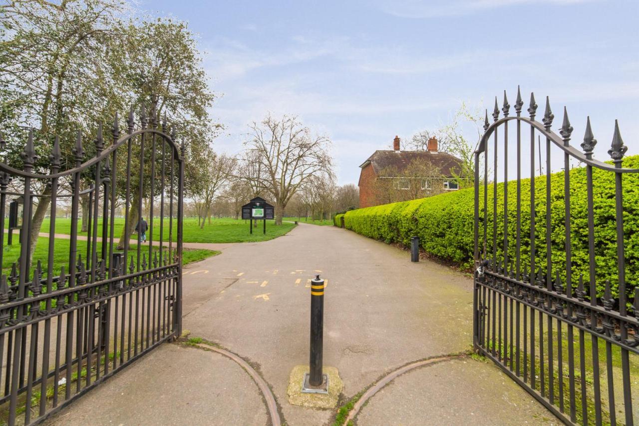Maycourt Gem * Londres