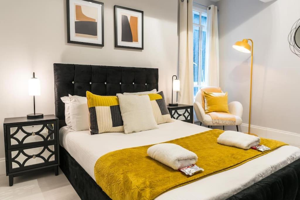 Exceptional Spacious Apartment *