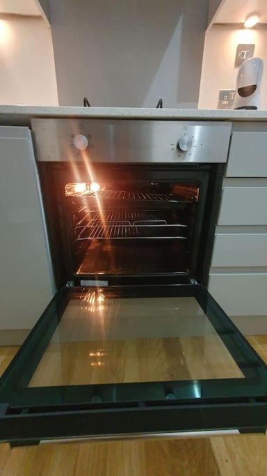 Apartment Cosy Alexandra Palace Haringey, *