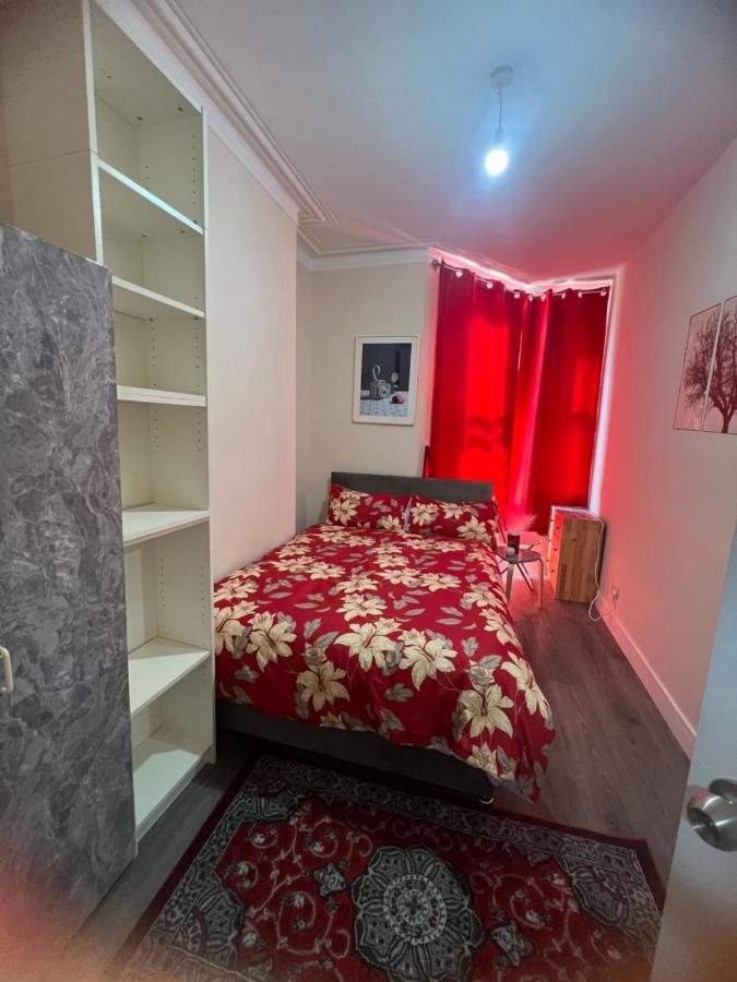 Appartement Small Cosy 2 Flat With 2 Double Beds Londen