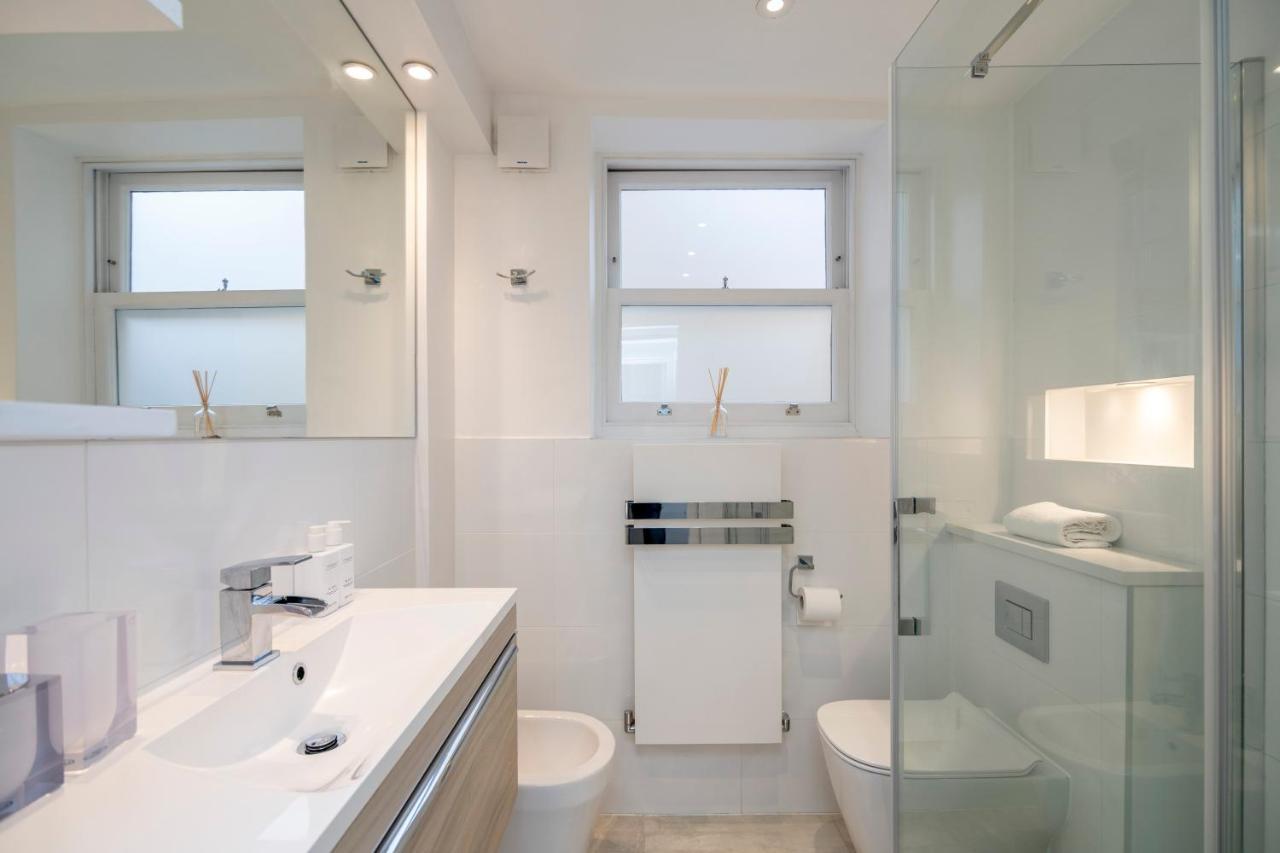 Outstanding 2br Ground Floor Flat In Earl's Court Leilighet *