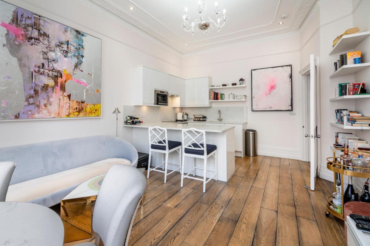 Outstanding 2br Ground Floor Flat In Earl's Court Leilighet *