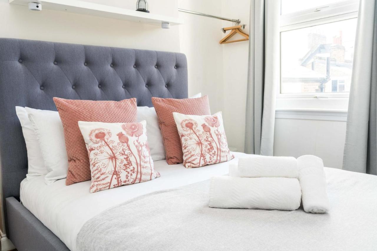 Marvellous Peckham City Break * London