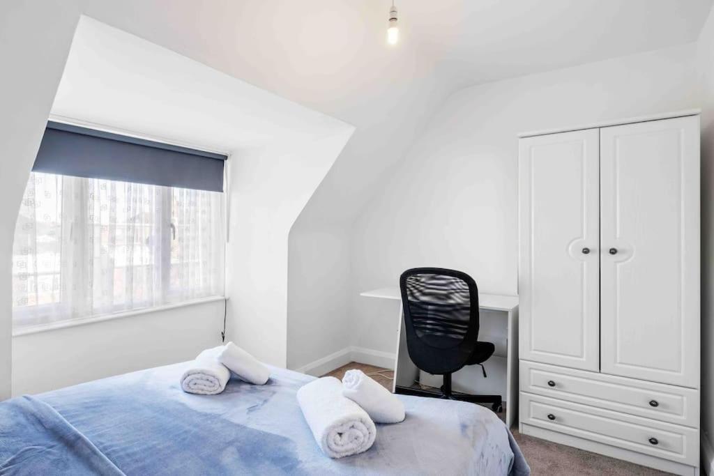 Duplex 3 Bedroom Flat Golders London