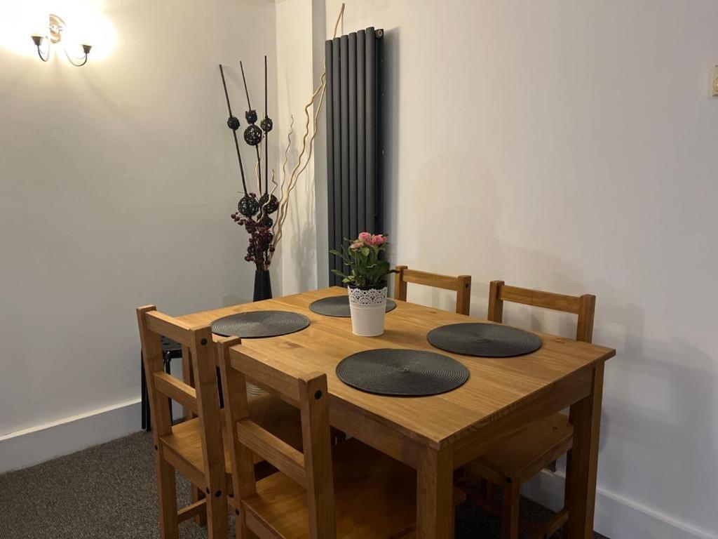 Apartment Entire 2-bedroom Flat In Camden