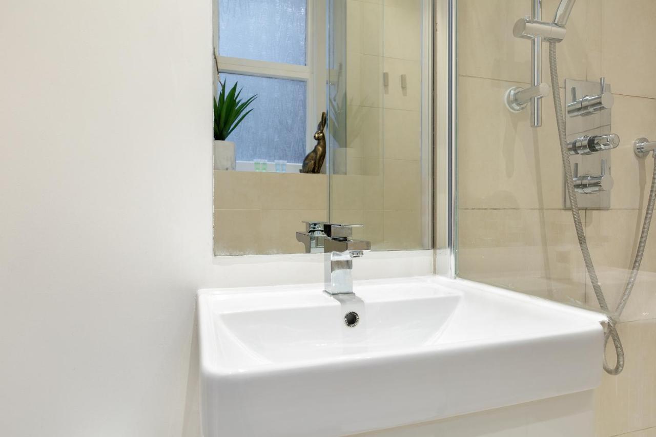 The Victoria Flat Apartment London