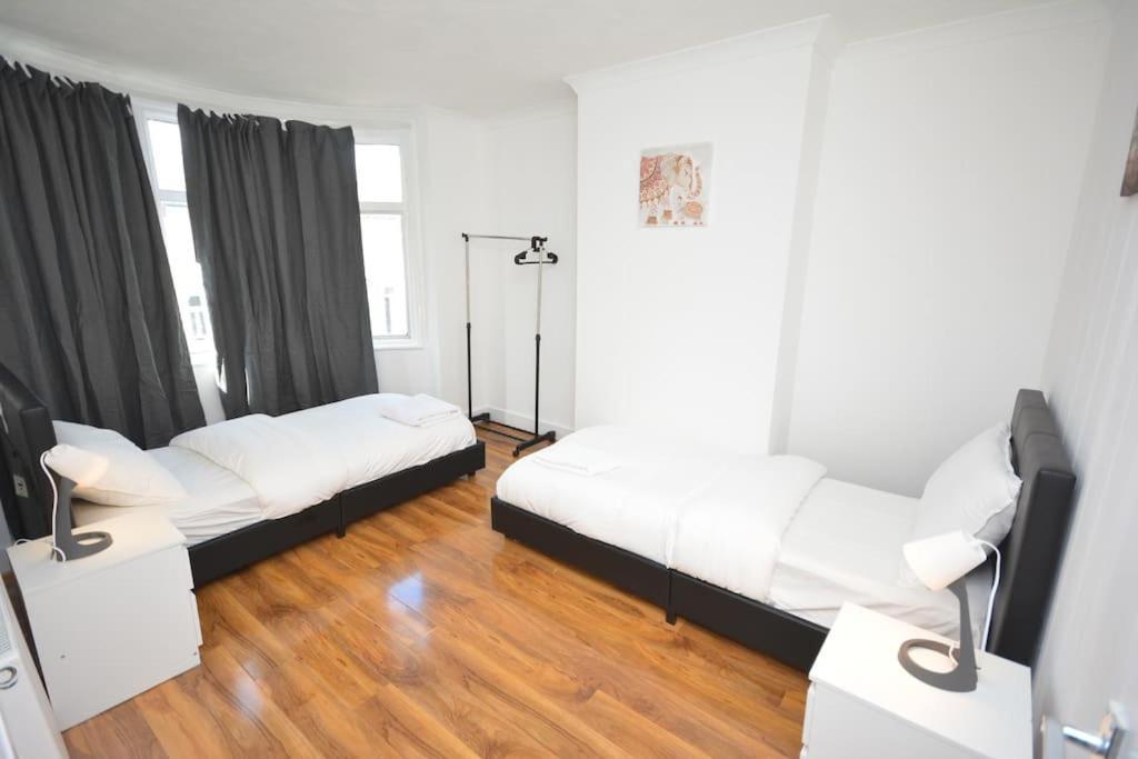 4 Bedroom House In East Сasa de vacaciones