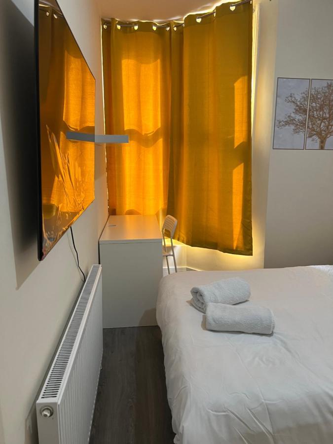 Small Cosy 2 Flat With 2 Double Beds * Londen