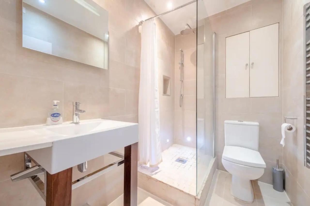 Lovely 1 Bedroom With Patio - 10 Mins From Hyde Park London