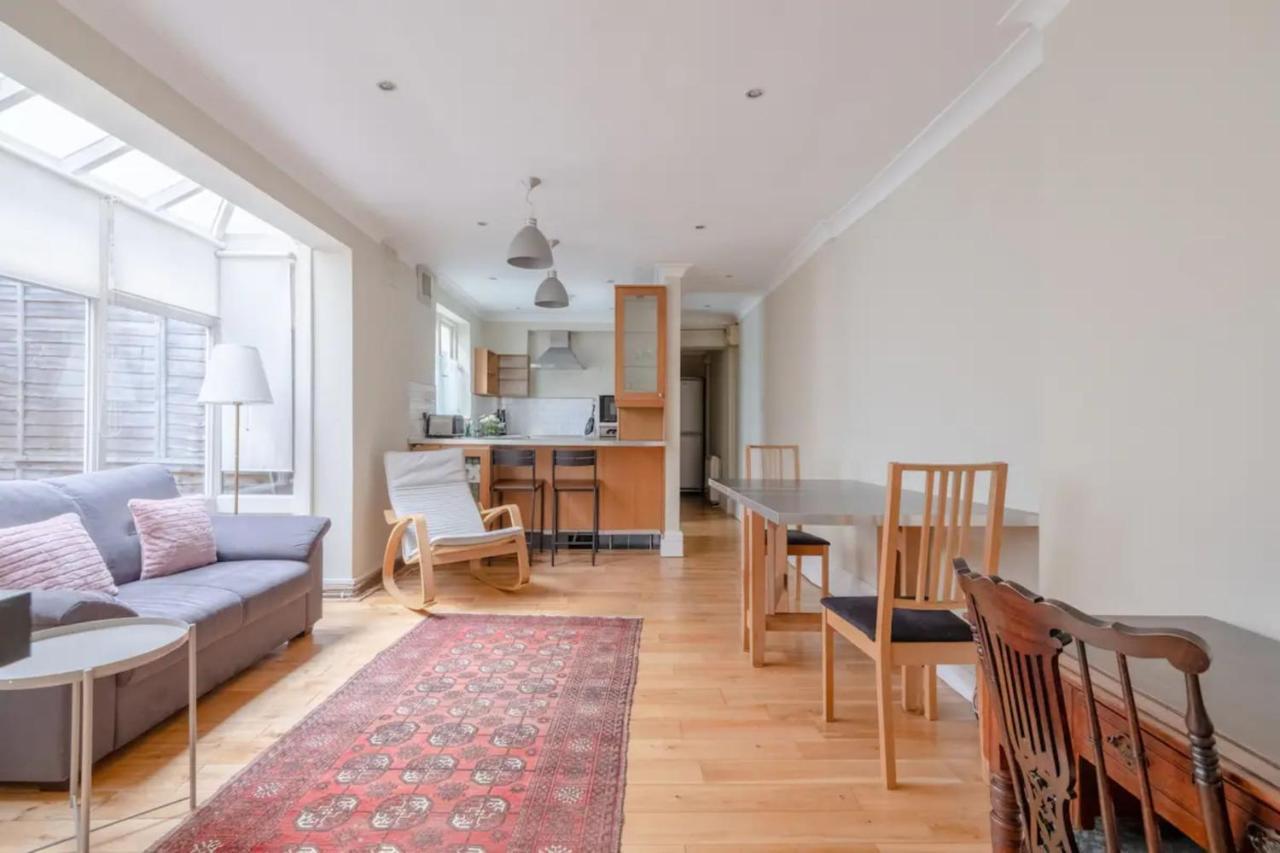 Lovely 1 Bedroom With Patio - 10 Mins From Hyde Park Apartment